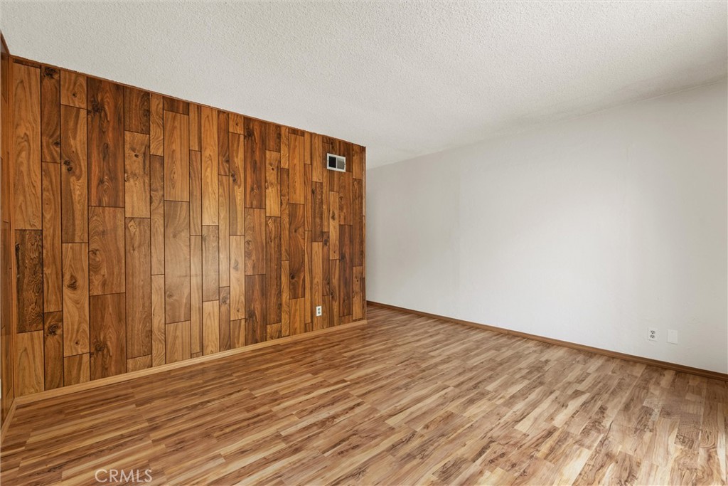 2456 Granville Avenue Property Photo 33
