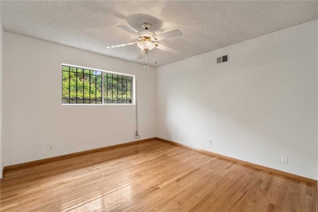 2456 Granville Avenue Property Photo 37