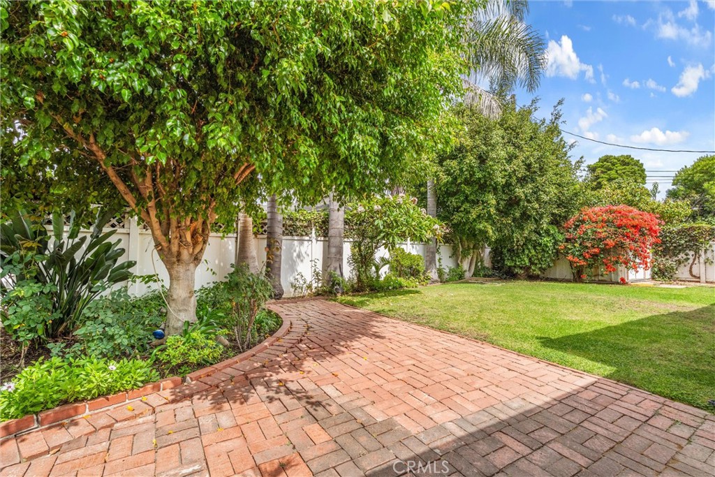 2456 Granville Avenue Property Photo 41