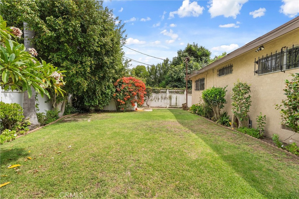 2456 Granville Avenue Property Photo 43