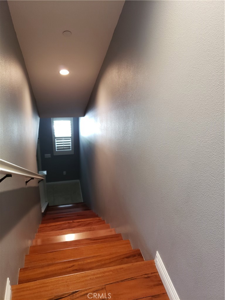 667 S Melrose Property Photo 4