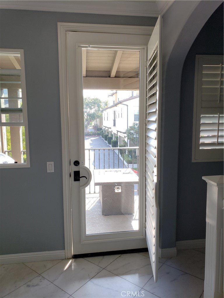 667 S Melrose Property Photo 10