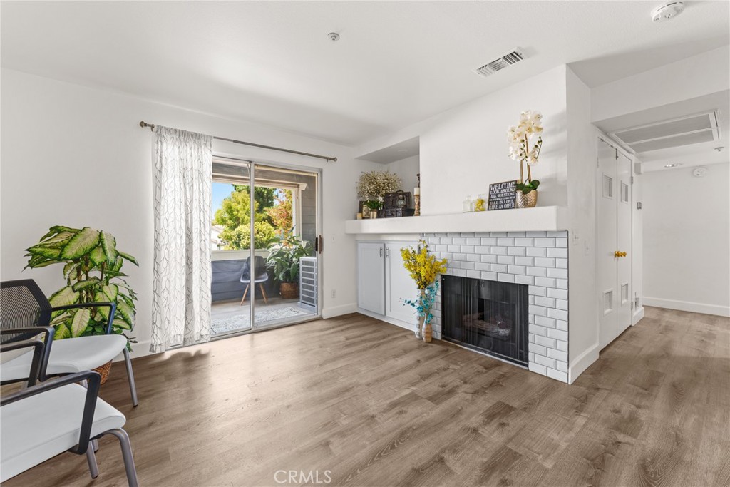 111 S Lakeview Avenue G Property Photo 1
