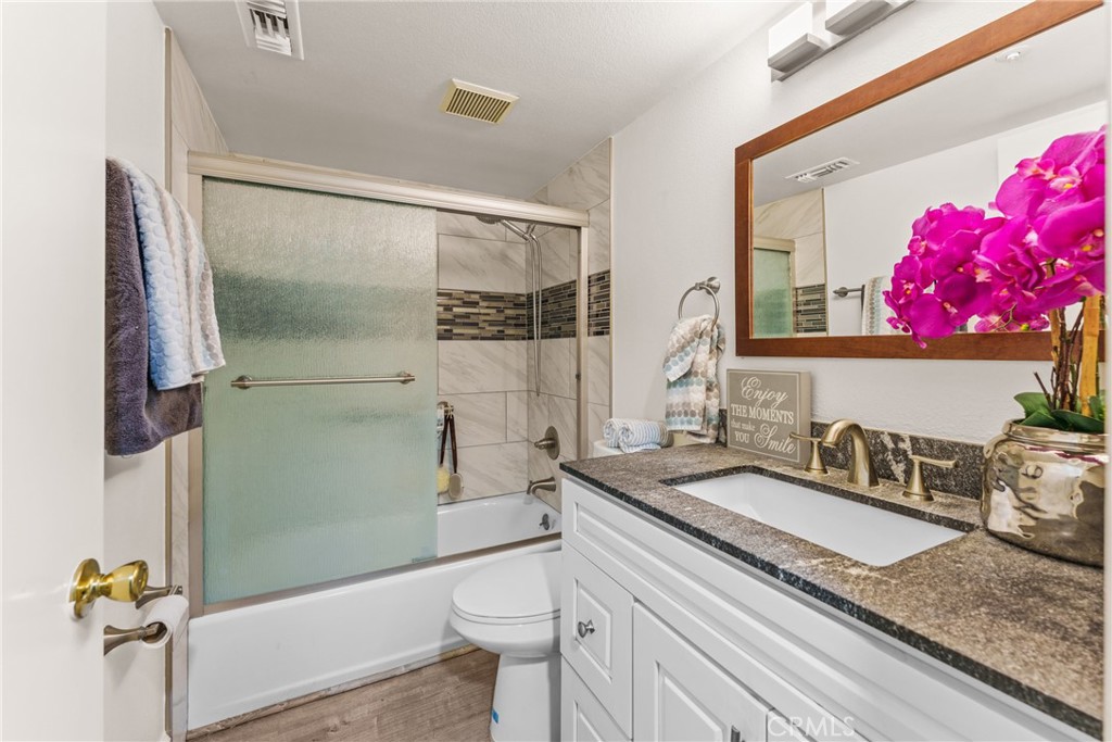 111 S Lakeview Avenue G Property Photo 17