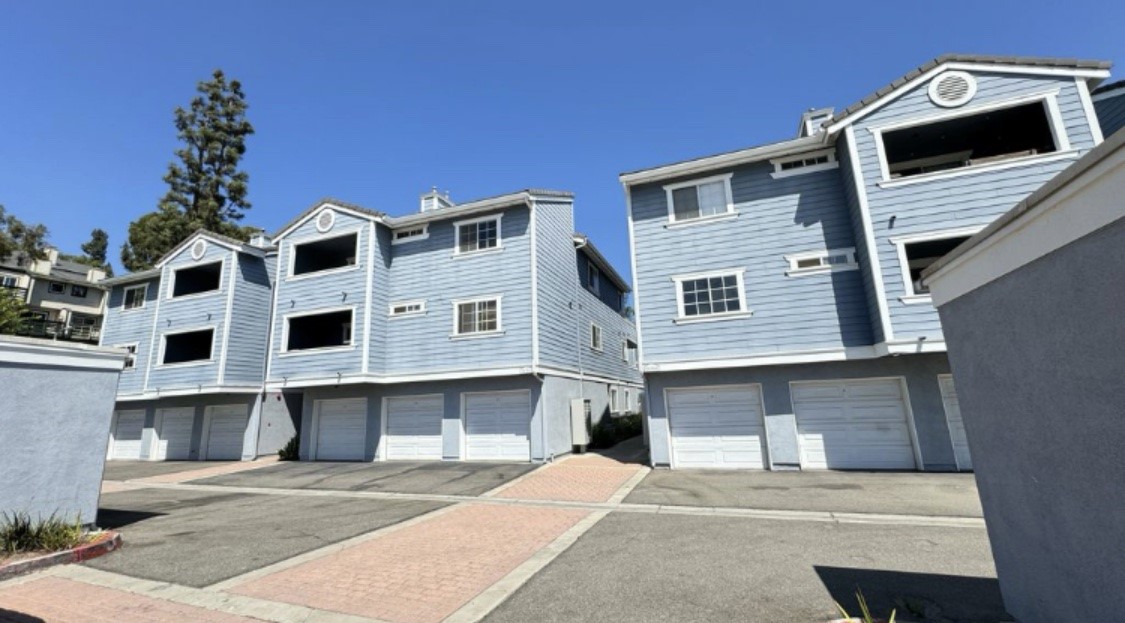 111 S Lakeview Avenue G Property Photo 27
