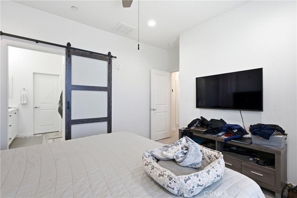 310 N Bellarose Property Photo 29