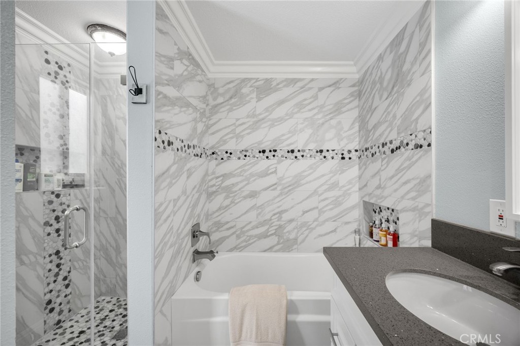 325 Delphia Avenue Property Photo 14