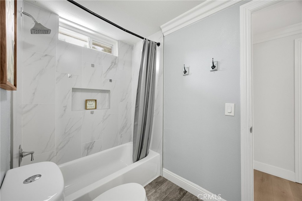 325 Delphia Avenue Property Photo 18