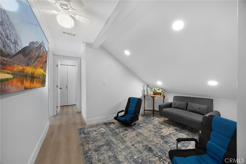 325 Delphia Avenue Property Photo 22