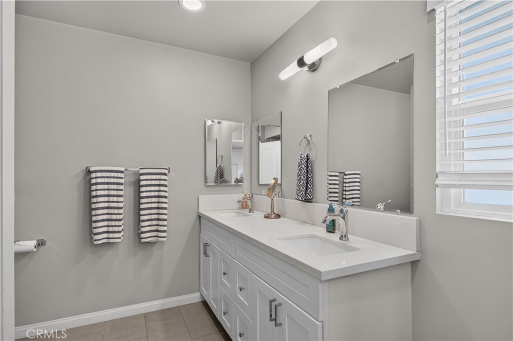 9400 Portada Drive Property Photo 16