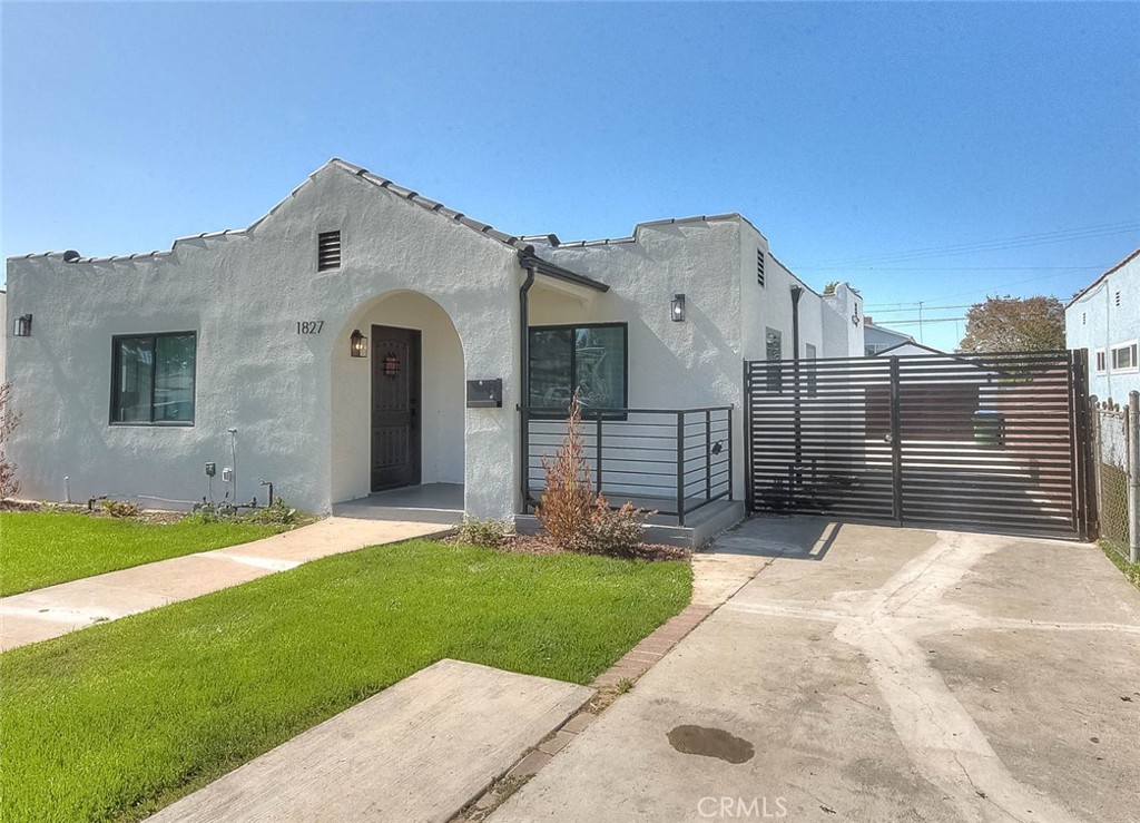 1827 W 76th Property Photo