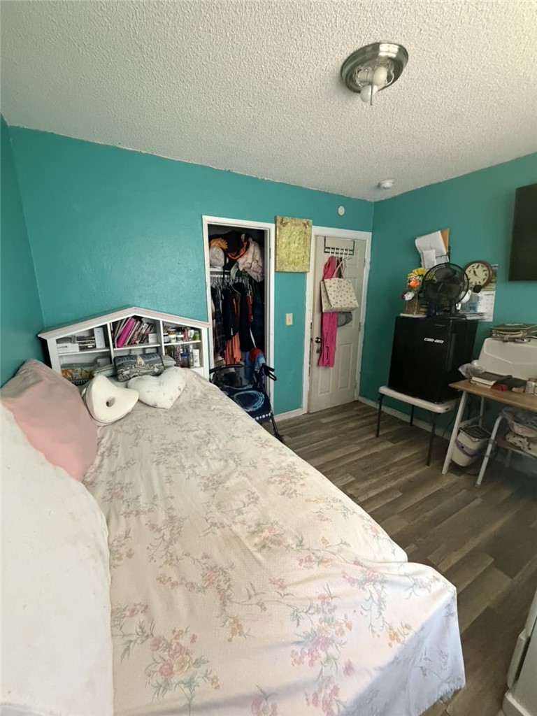 18265 Larkspur Property Photo 9
