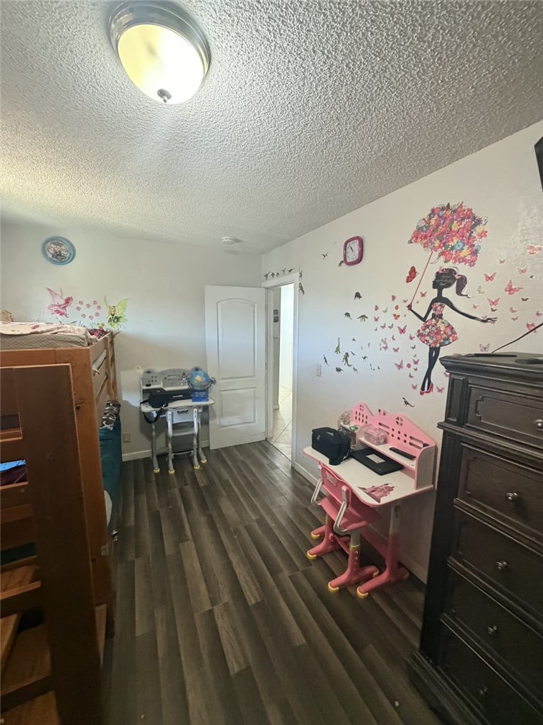 18265 Larkspur Property Photo 10