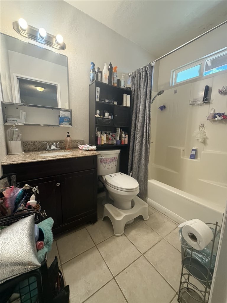 18265 Larkspur Property Photo 14