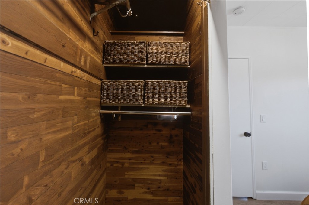 1652 Loma Avenue Property Photo 20