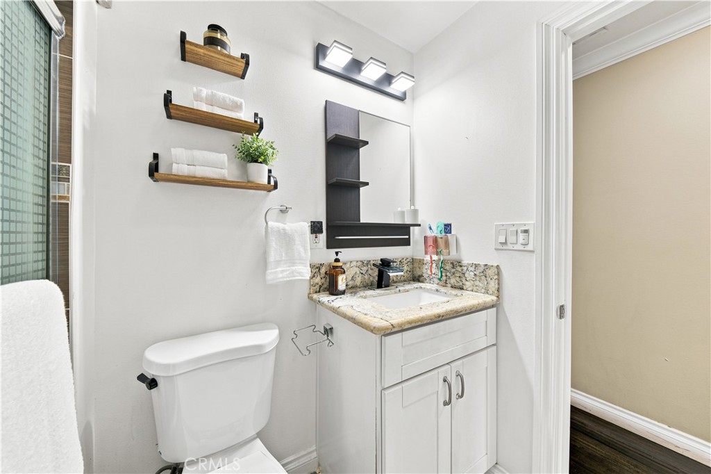 1309 N Catalpa Property Photo 19