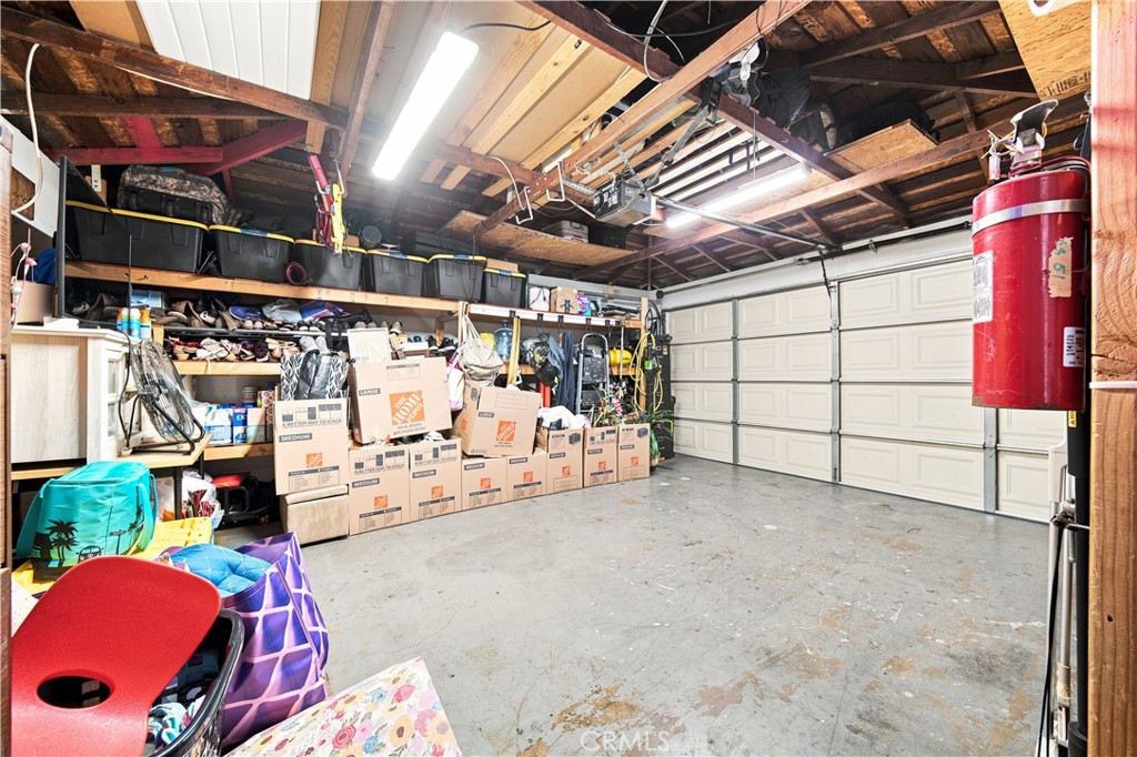 1309 N Catalpa Property Photo 30