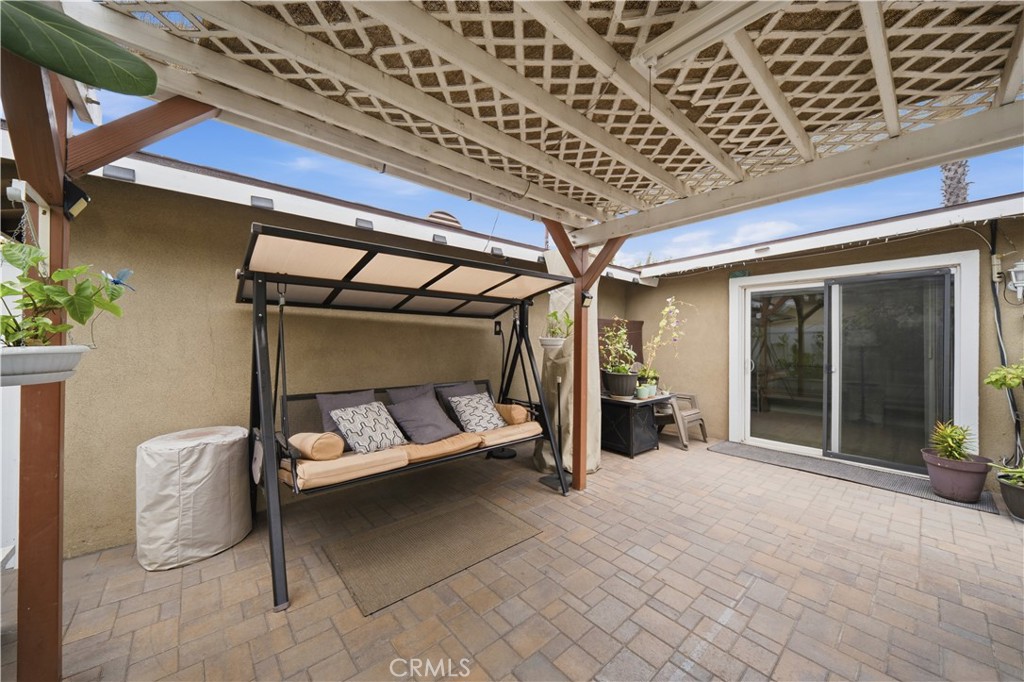 1309 N Catalpa Property Photo 32