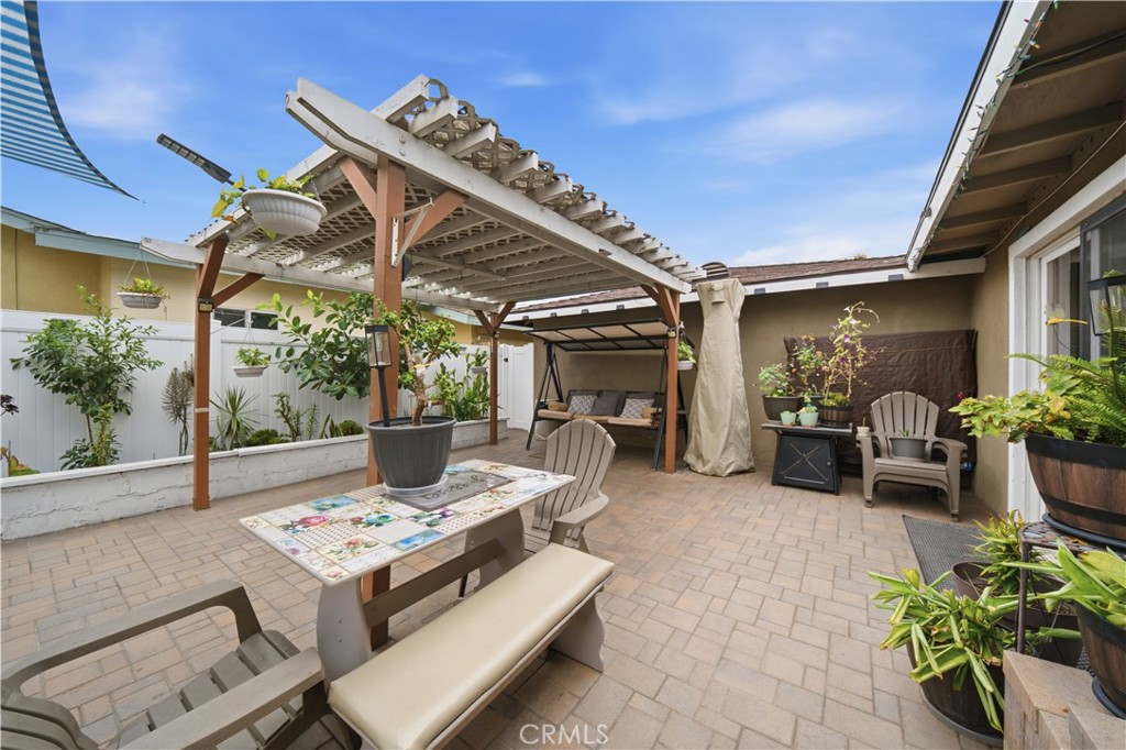 1309 N Catalpa Property Photo 34