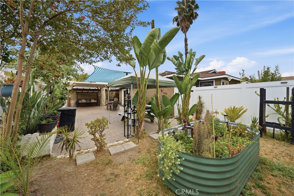 1309 N Catalpa Property Photo 35