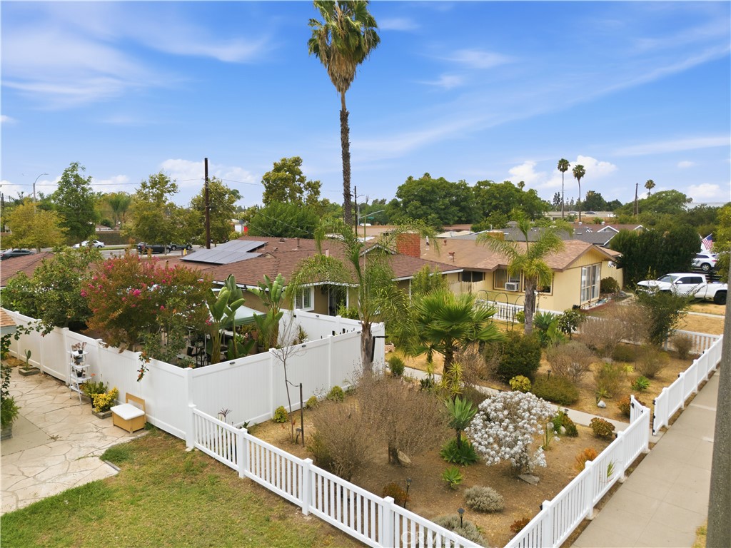 1309 N Catalpa Property Photo 42