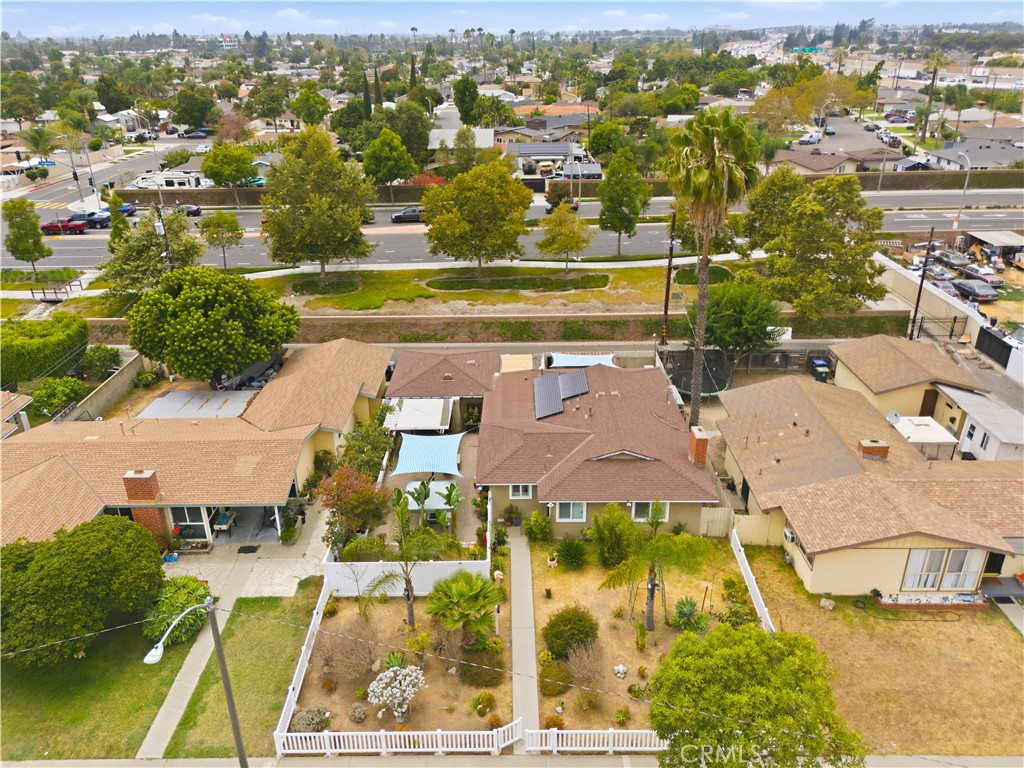 1309 N Catalpa Property Photo 44