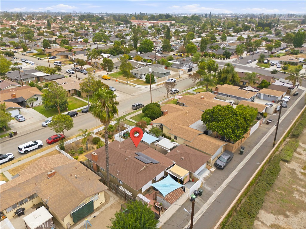 1309 N Catalpa Property Photo 46