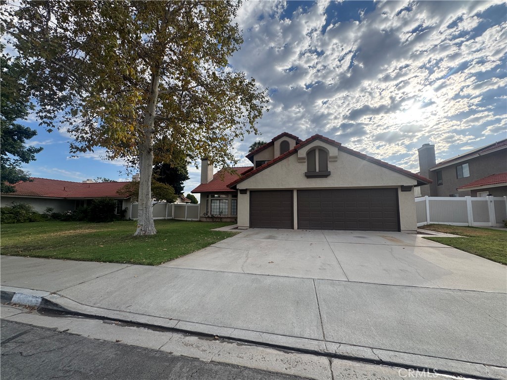 10461 Saltbush Property Photo 1
