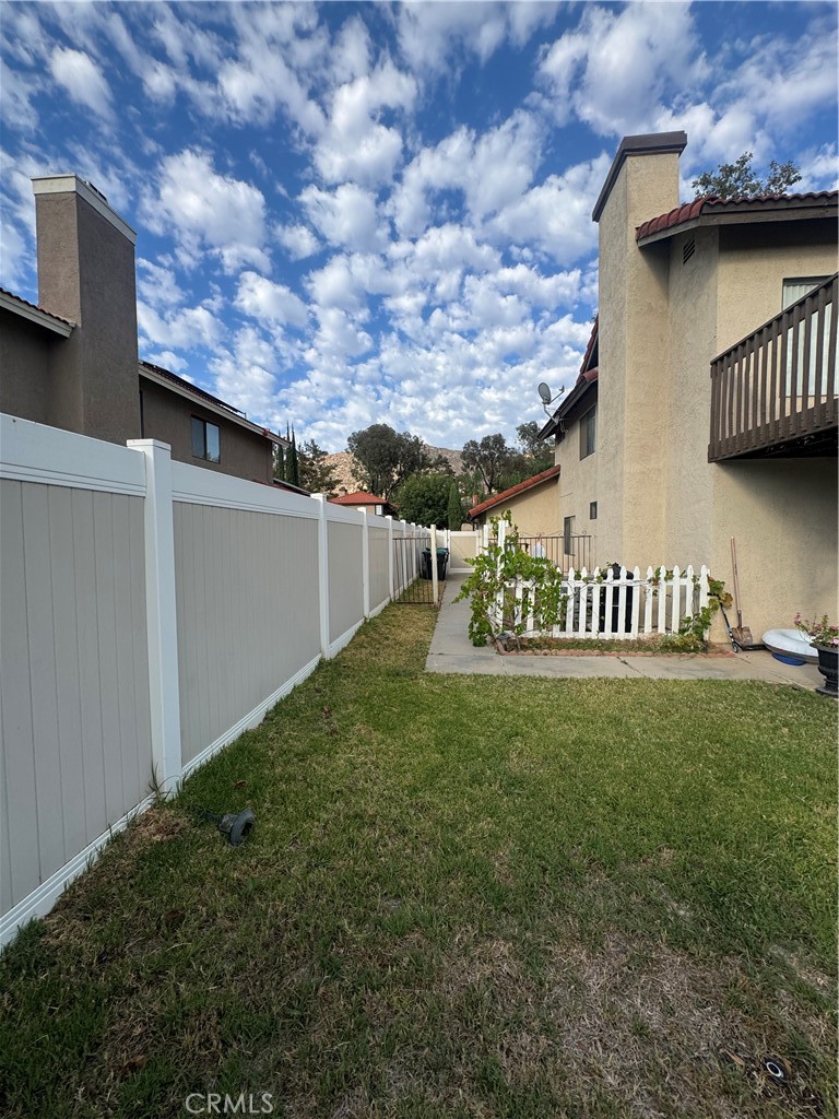 10461 Saltbush Property Photo 7