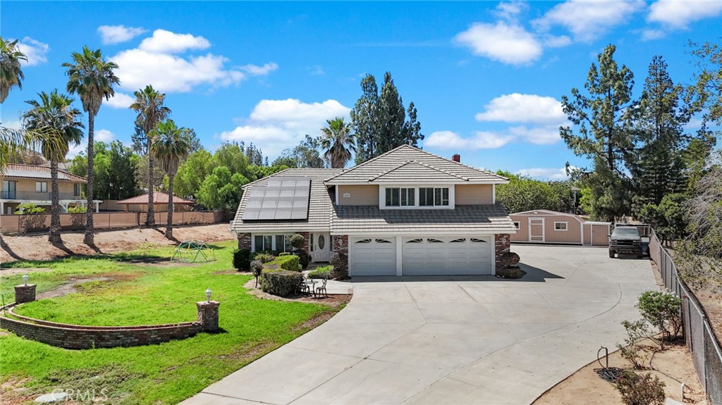 16891 Mariposa Property Photo 2