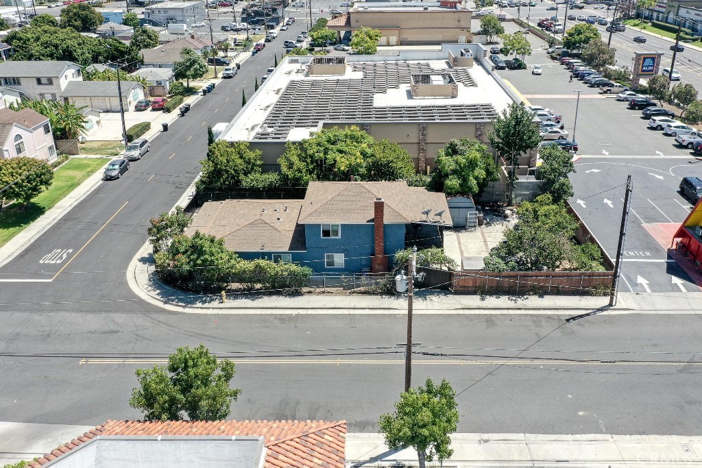 13861 Pine St. Property Photo 3