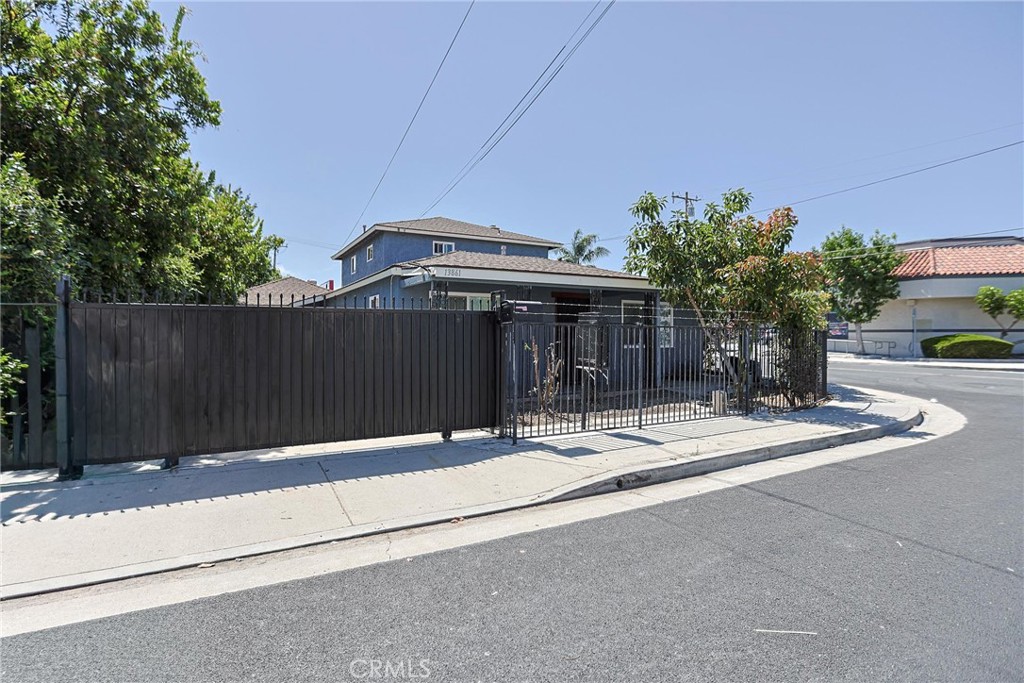 13861 Pine St. Property Photo 14
