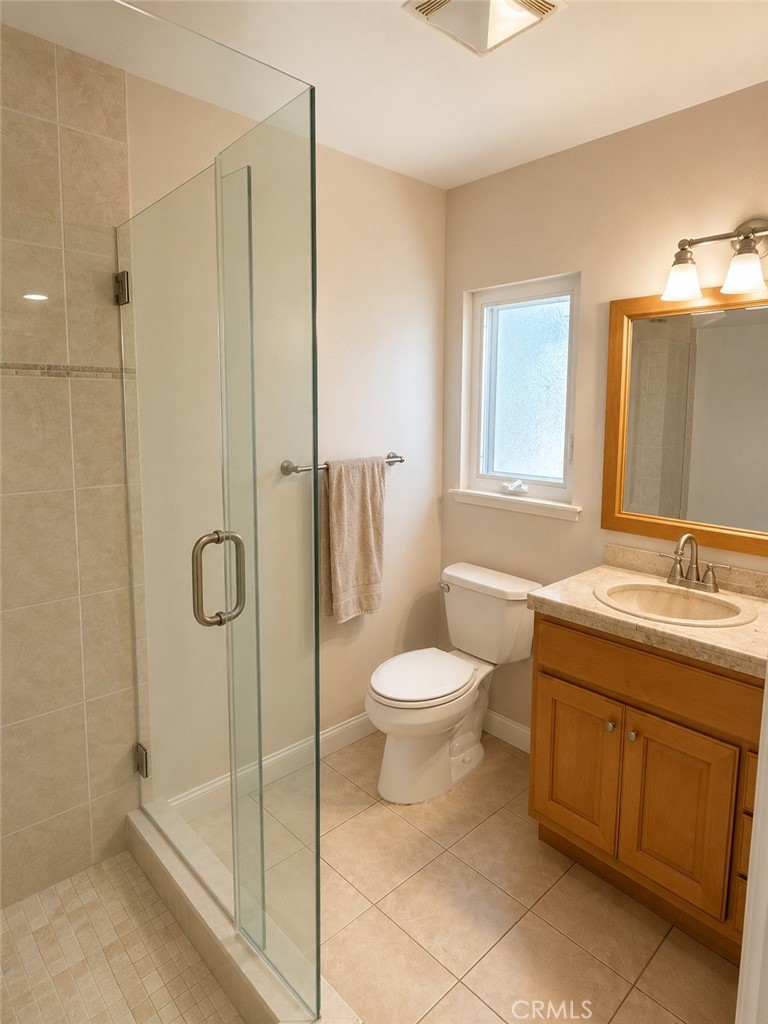 1737 W Beacon Property Photo 9