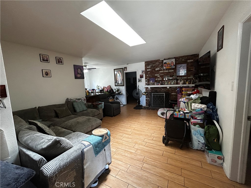 1737 W Beacon Property Photo 16