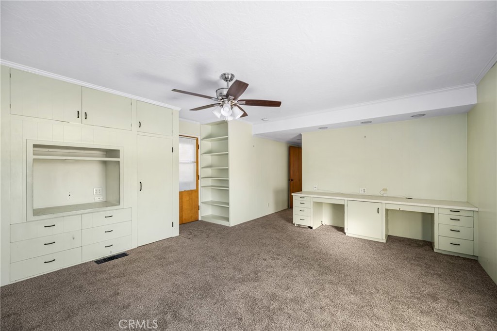 243 N Grand Street Property Photo 17