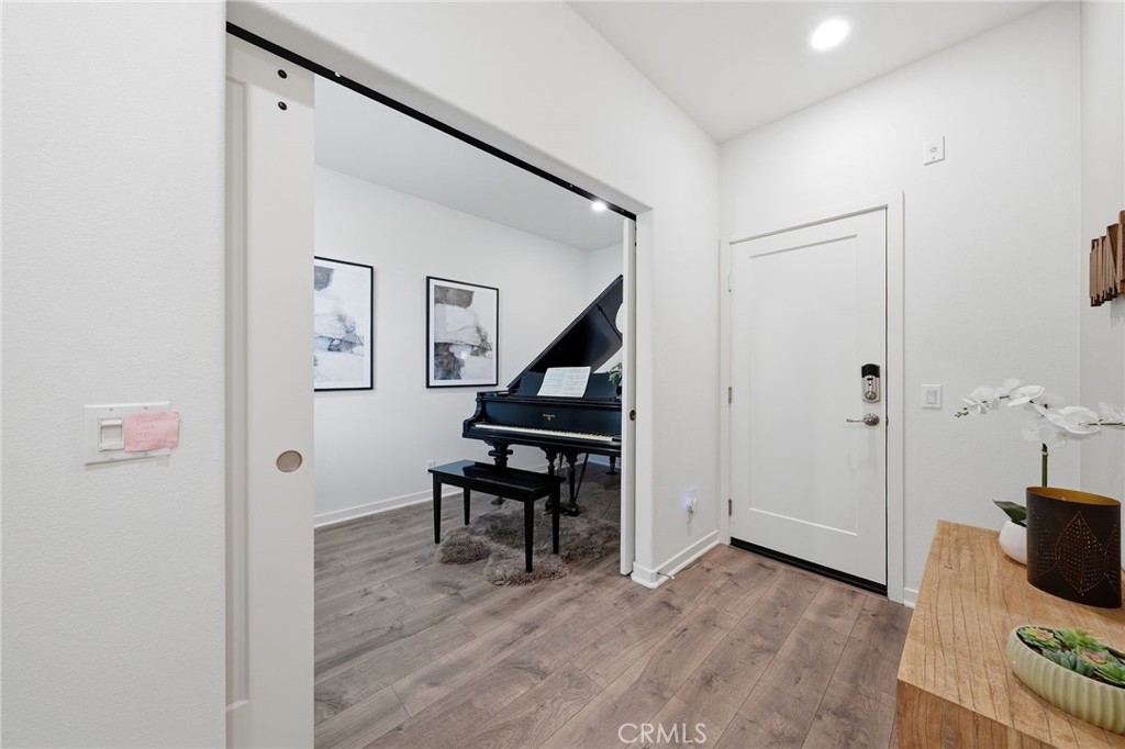 250 Cultivate Property Photo 7