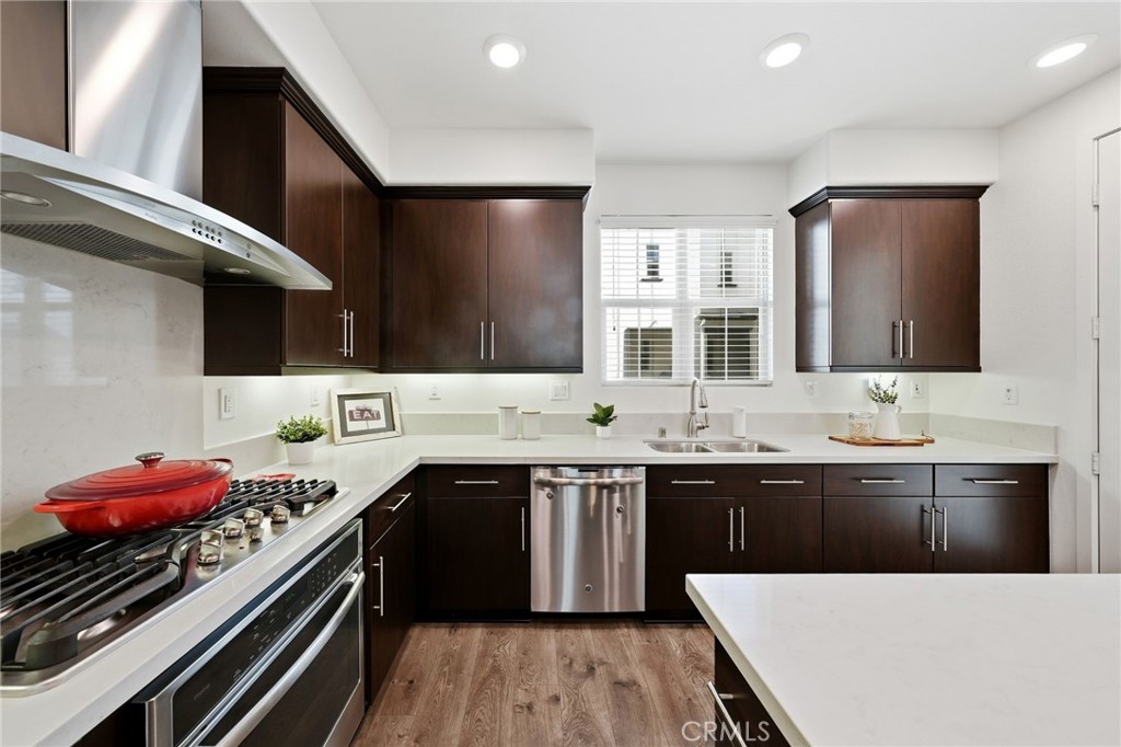 250 Cultivate Property Photo 16