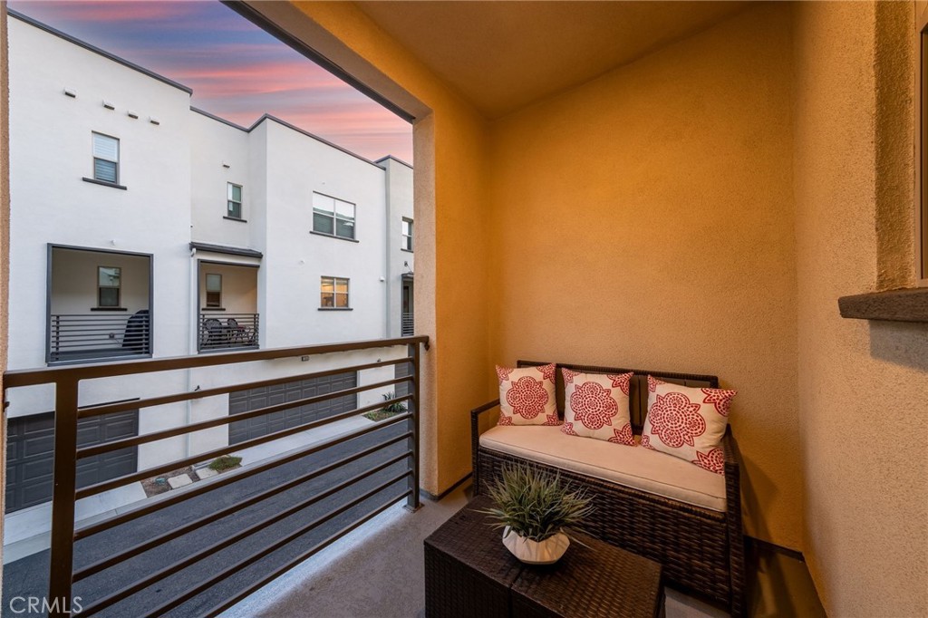 250 Cultivate Property Photo 17