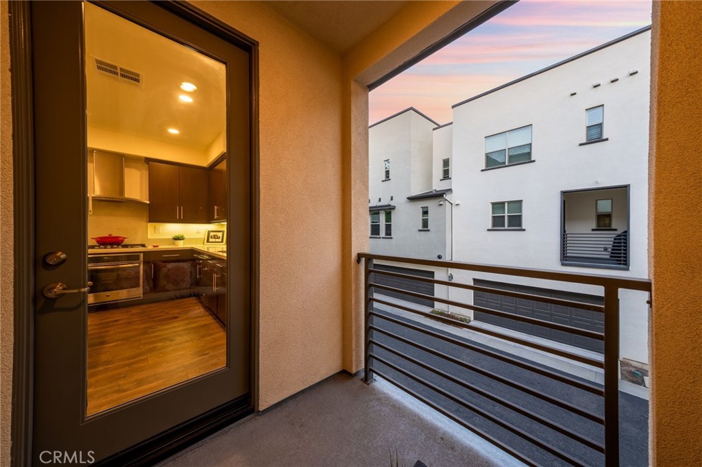 250 Cultivate Property Photo 18