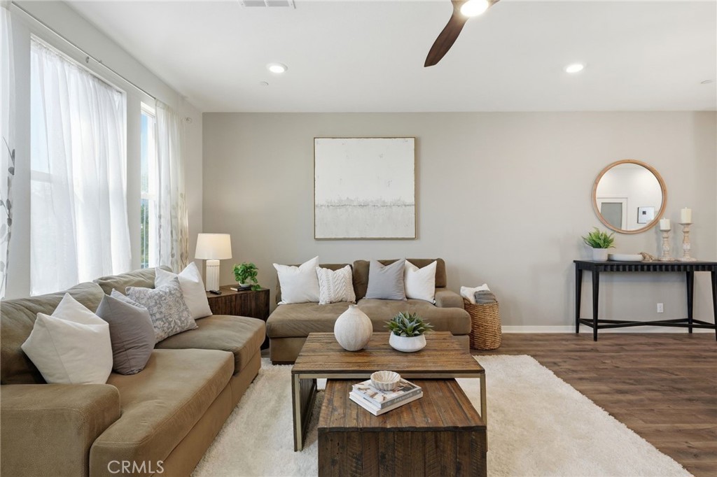 250 Cultivate Property Photo 23