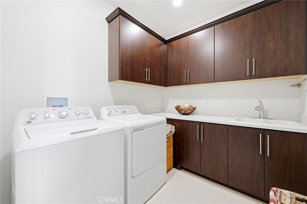 250 Cultivate Property Photo 32