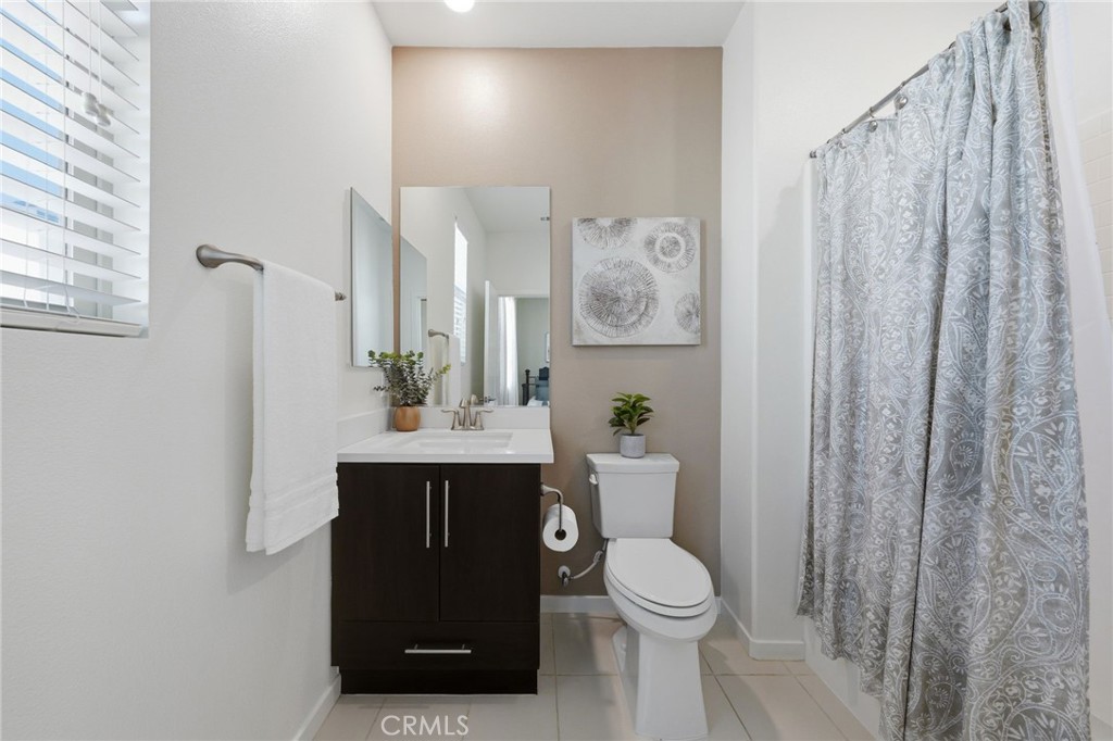 250 Cultivate Property Photo 35