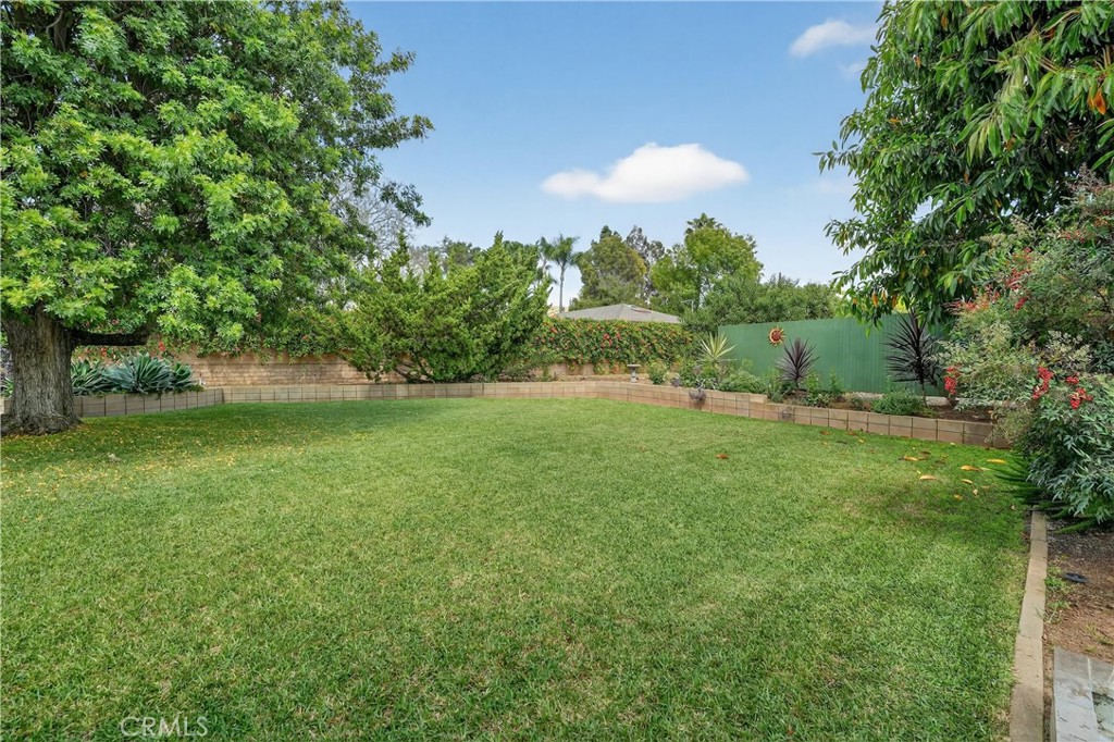 1400 N Puente Property Photo 6
