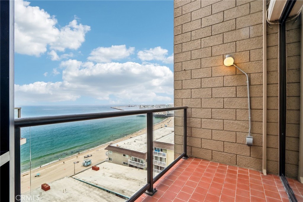 531 Esplanade 901 Property Photo 4