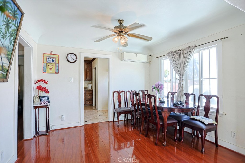 2811 Lexington Property Photo 6