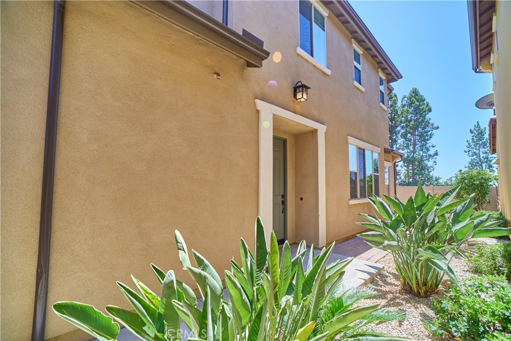 350 Catalina Property Photo 3