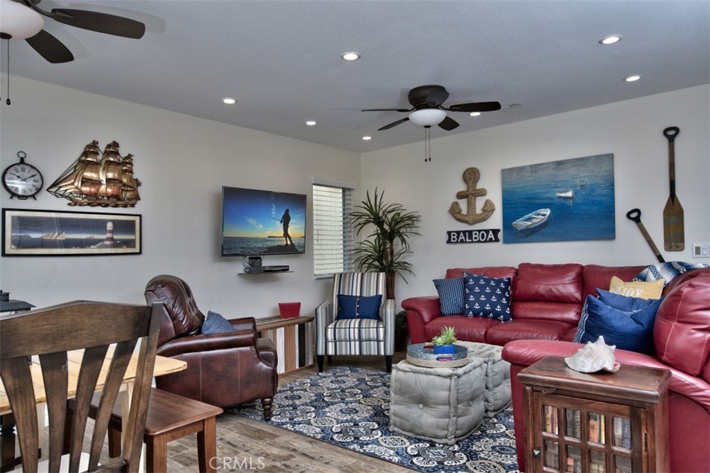 1509 E Balboa Boulevard A Property Photo 10