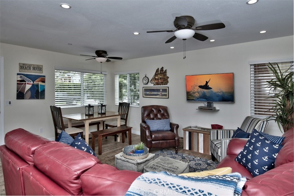 1509 E Balboa Boulevard A Property Photo 12