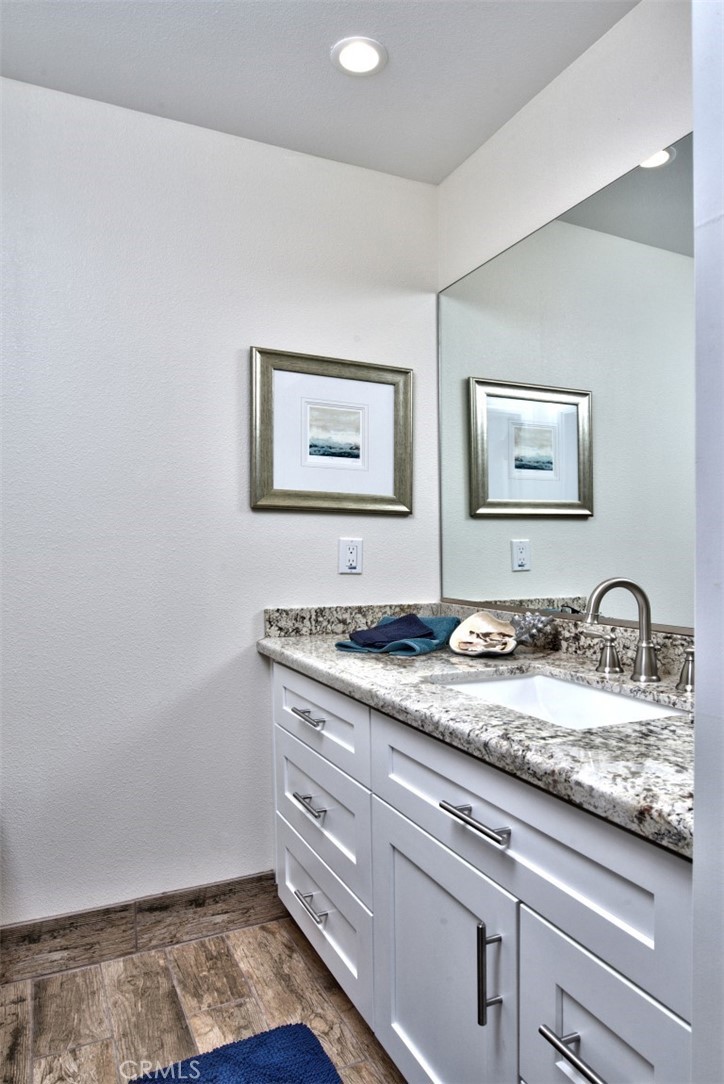 1509 E Balboa Boulevard A Property Photo 16