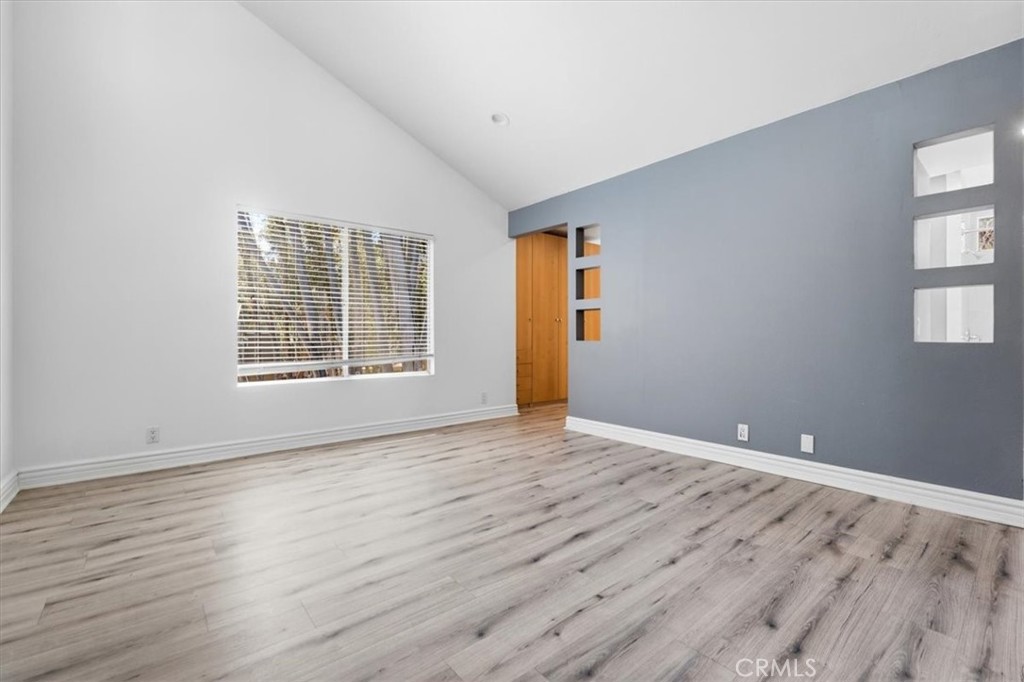 25045 Castlewood Property Photo 18